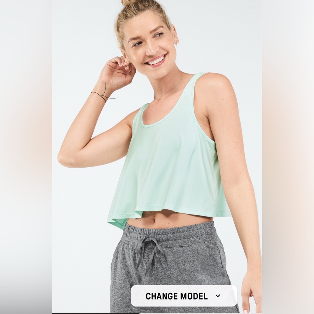 Fabletics Carter Swing Cropped Tank Mint Green Size Large NWT
